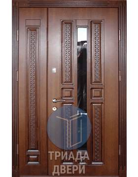 двустворчатая дверь с массивом дерева и стеклом